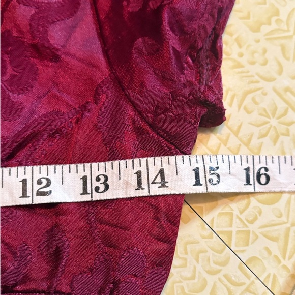 Vintage Elegant Burgundy Lace Dress - Picture 9 of 10